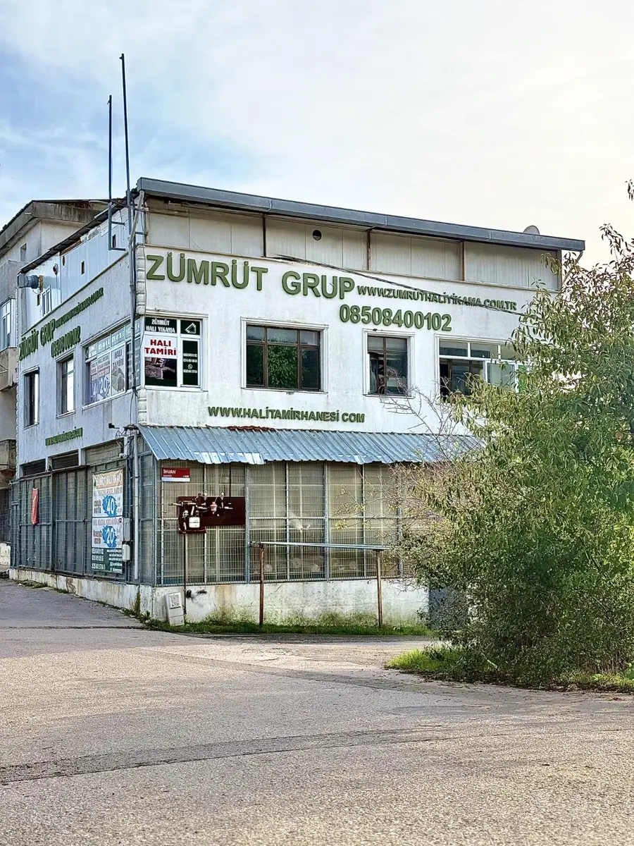 Pendik’te Zümrüt Grup halı yıkama ve halı tamiri tesisi